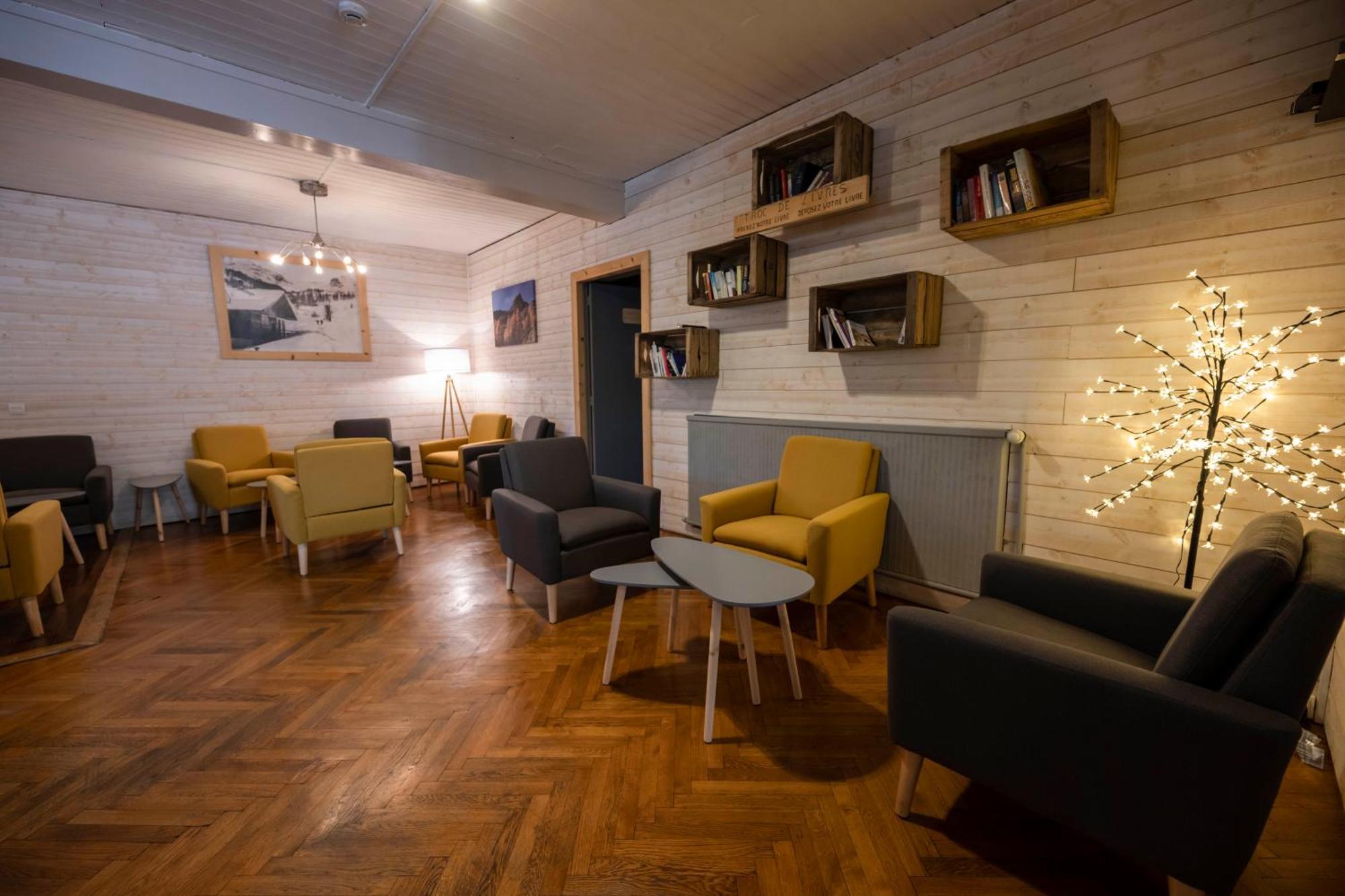 Hotel Les Flocons Ле-Соз Экстерьер фото